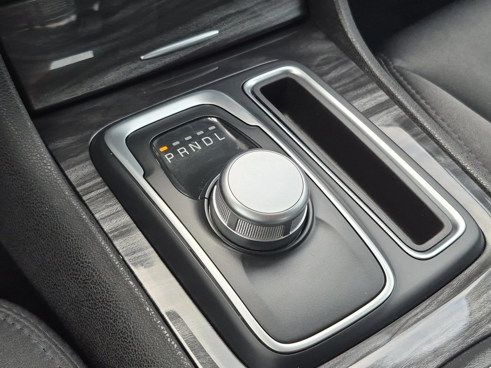 2018 Chrysler 300 Touring RWD