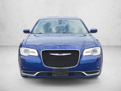 2018 Chrysler 300 Touring RWD