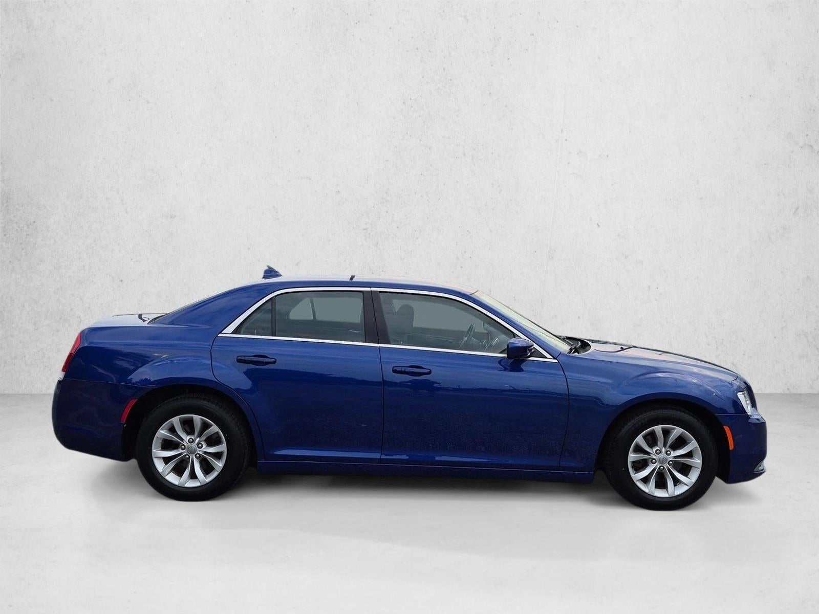 2018 Chrysler 300 Touring RWD