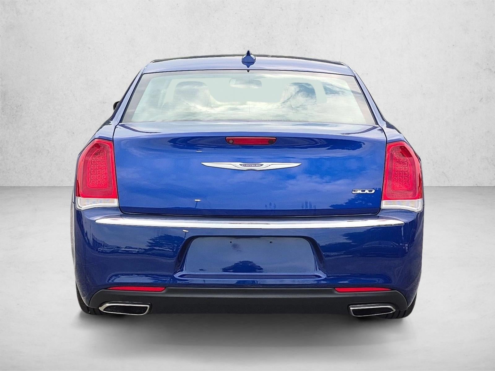 2018 Chrysler 300 Touring RWD