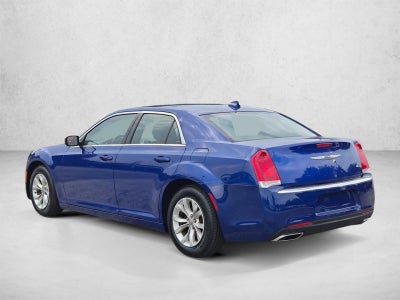 2018 Chrysler 300 Touring RWD