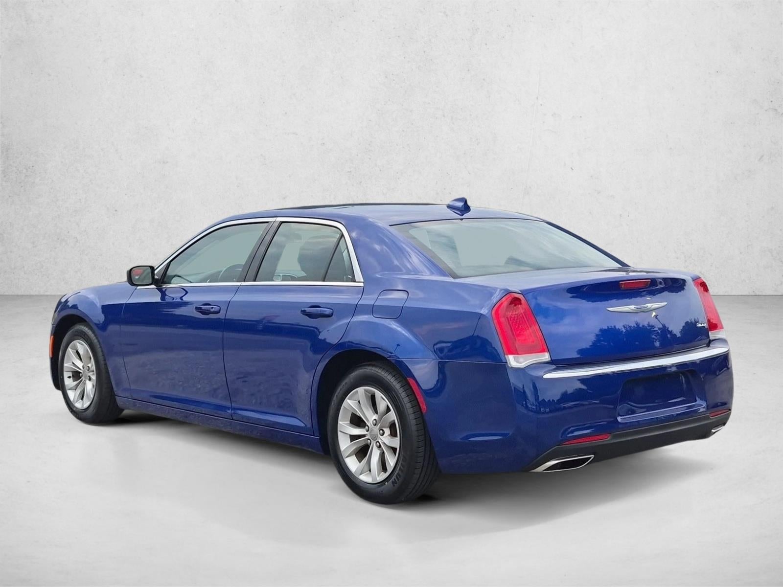 2018 Chrysler 300 Touring RWD