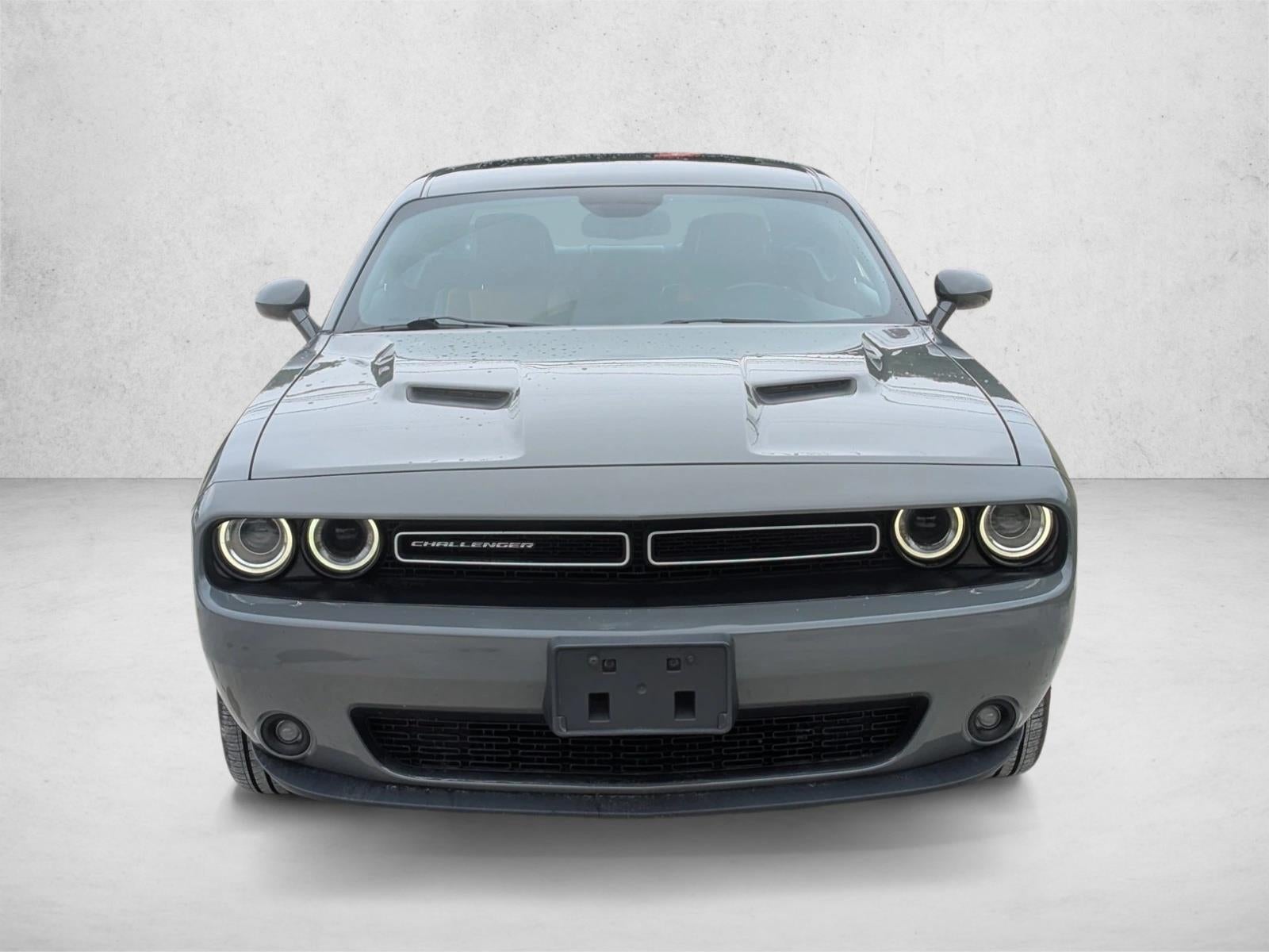 2019 Dodge Challenger SXT RWD