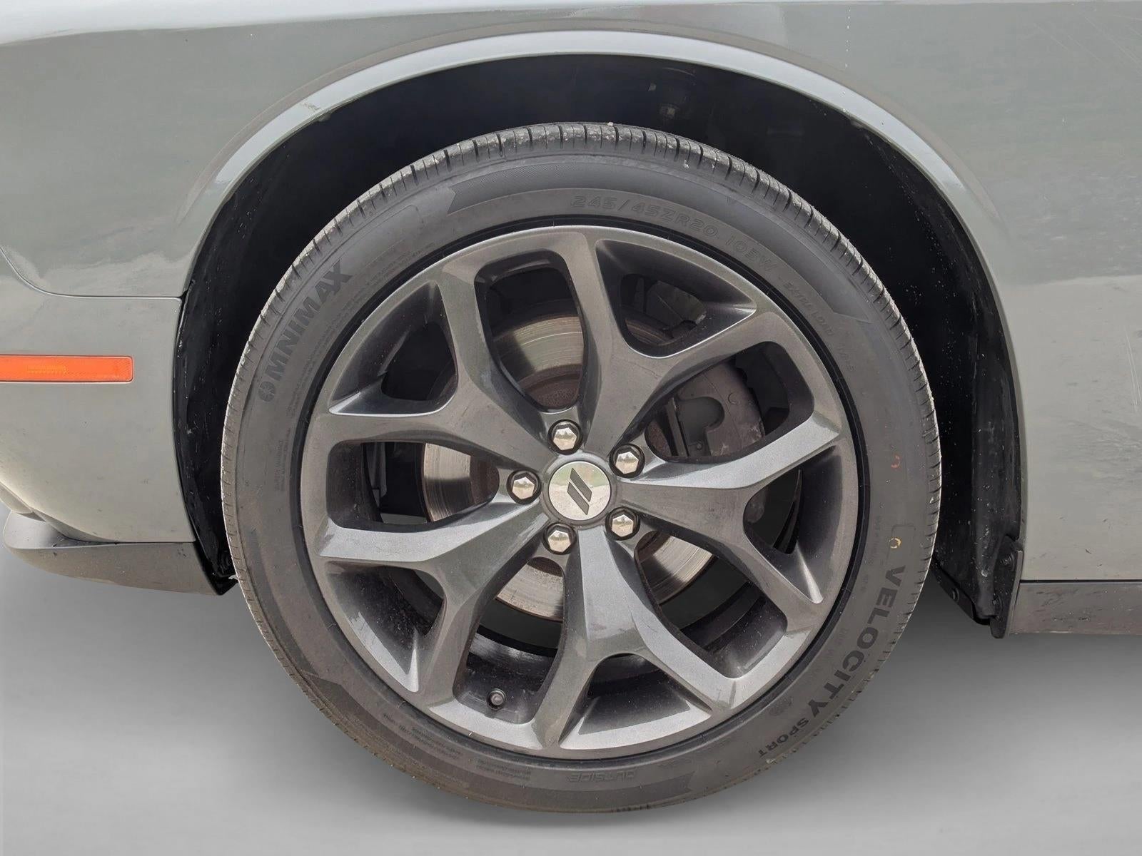 2019 Dodge Challenger SXT RWD