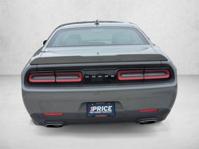 2019 Dodge Challenger SXT RWD