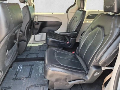 2022 Chrysler Pacifica Touring L FWD