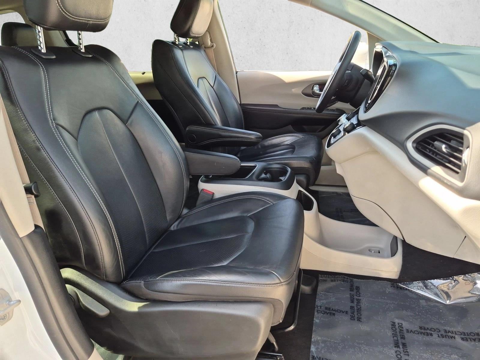 2022 Chrysler Pacifica Touring L FWD
