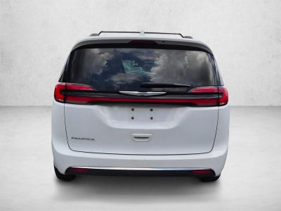 2022 Chrysler Pacifica Touring L FWD