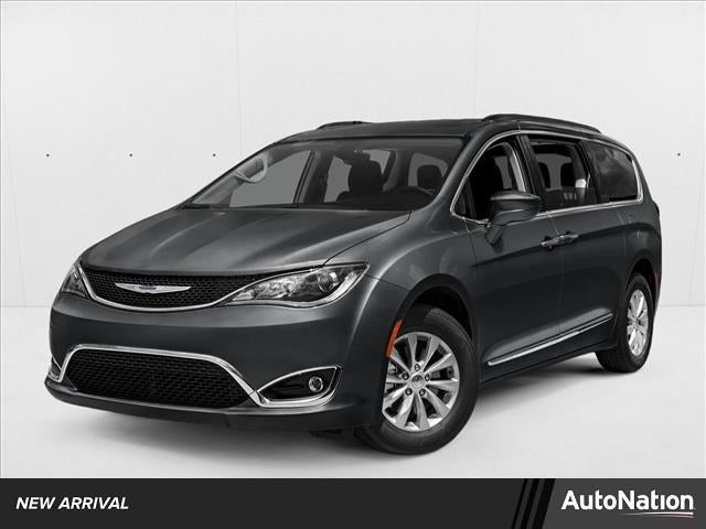 2017 Chrysler Pacifica Touring-L FWD