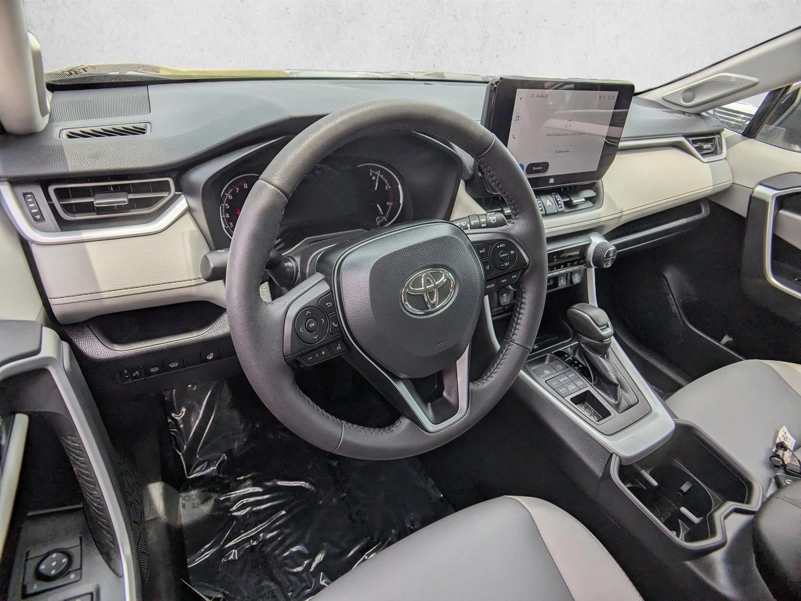 2025 Toyota RAV4 XLE Premium AWD (Natl)