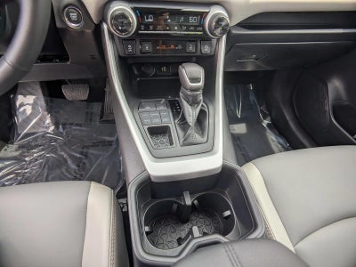 2025 Toyota RAV4 XLE Premium AWD (Natl)