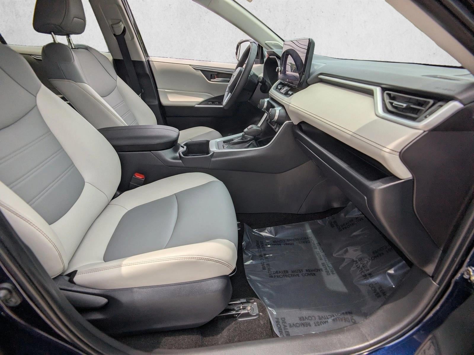 2025 Toyota RAV4 XLE Premium AWD (Natl)