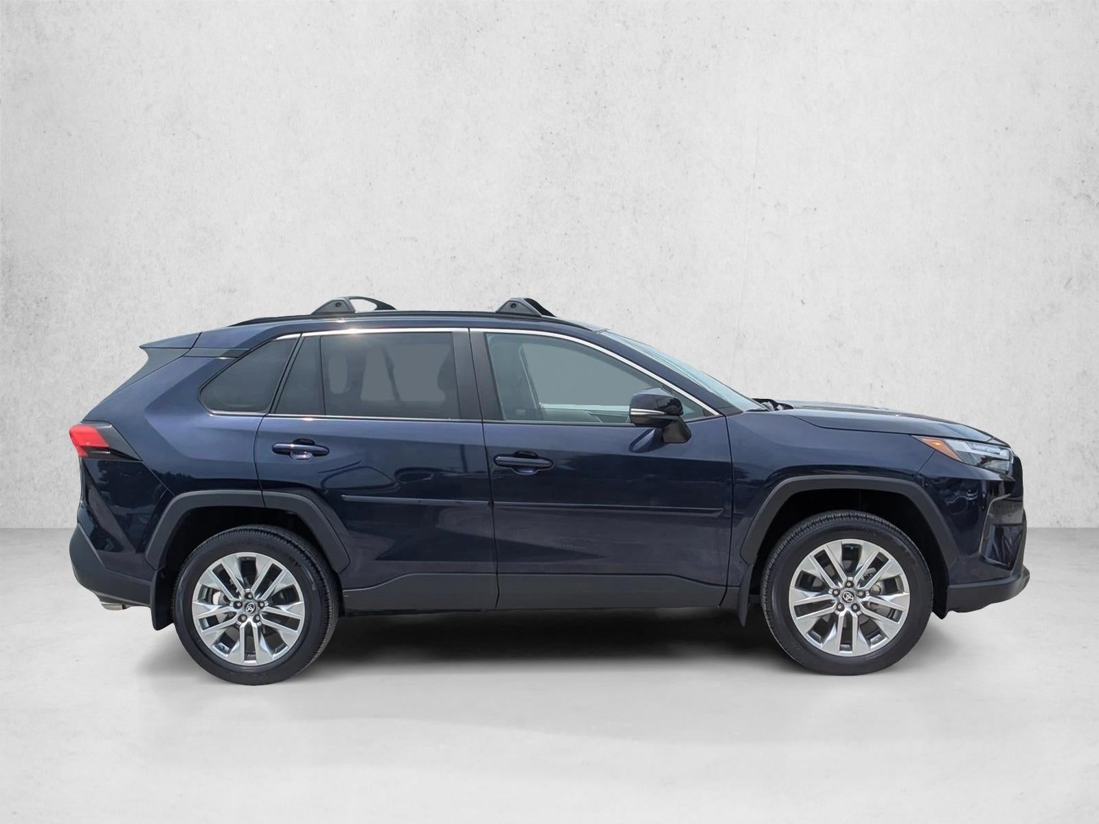 2025 Toyota RAV4 XLE Premium AWD (Natl)