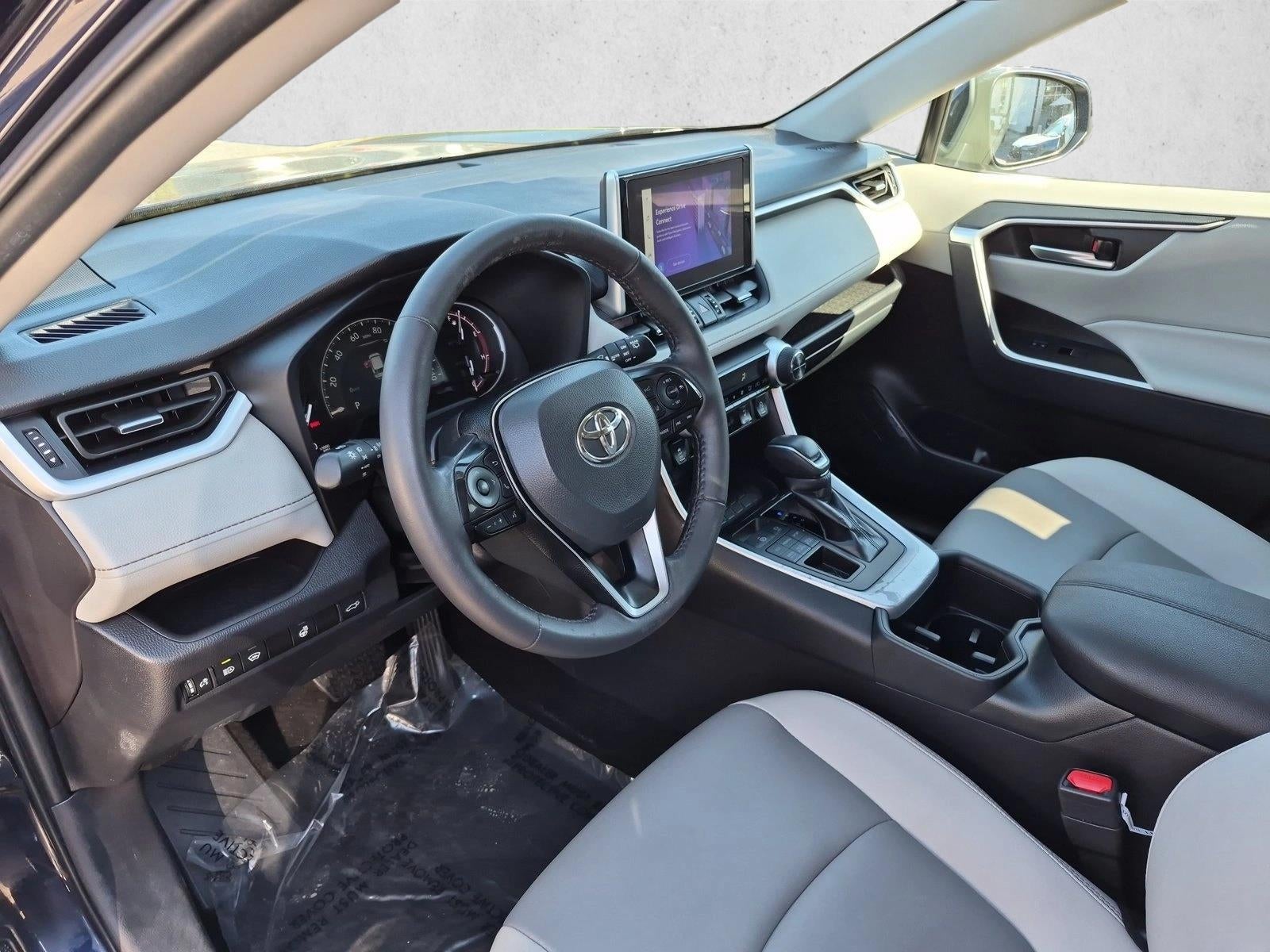 2025 Toyota RAV4 XLE Premium AWD (Natl)