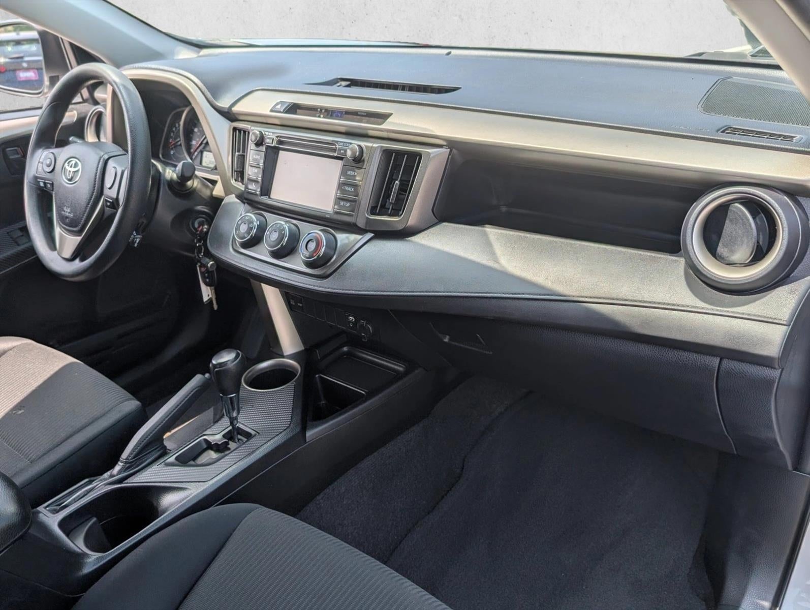 2015 Toyota RAV4 AWD 4dr LE (Natl)