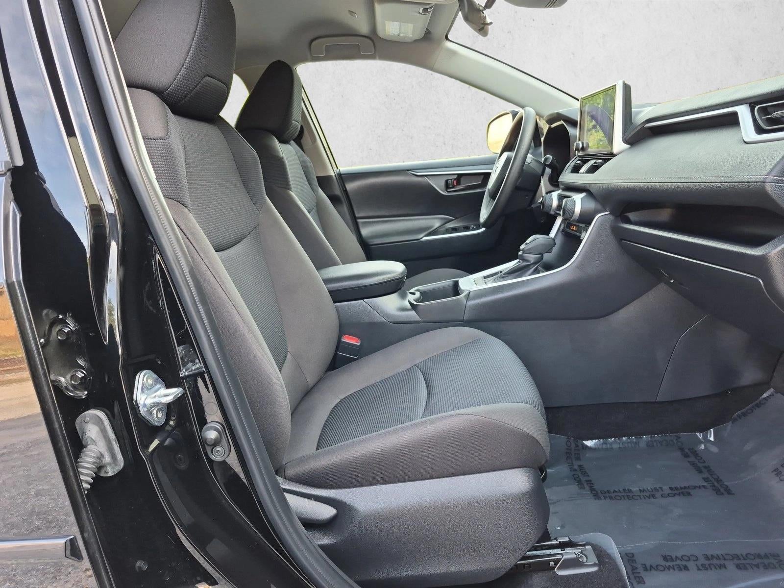 2025 Toyota RAV4 LE AWD (Natl)