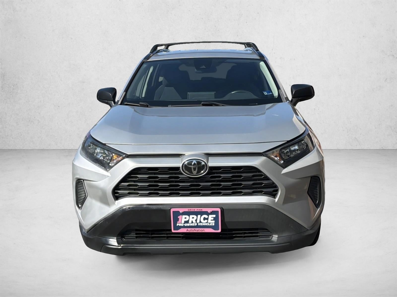 2020 Toyota RAV4 LE FWD (GS)
