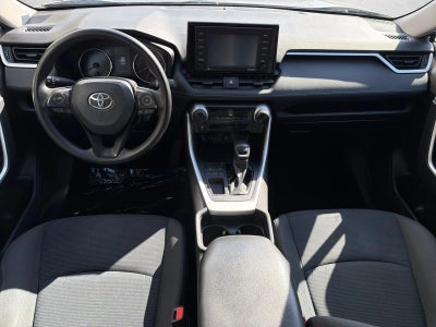 2020 Toyota RAV4 LE FWD (GS)