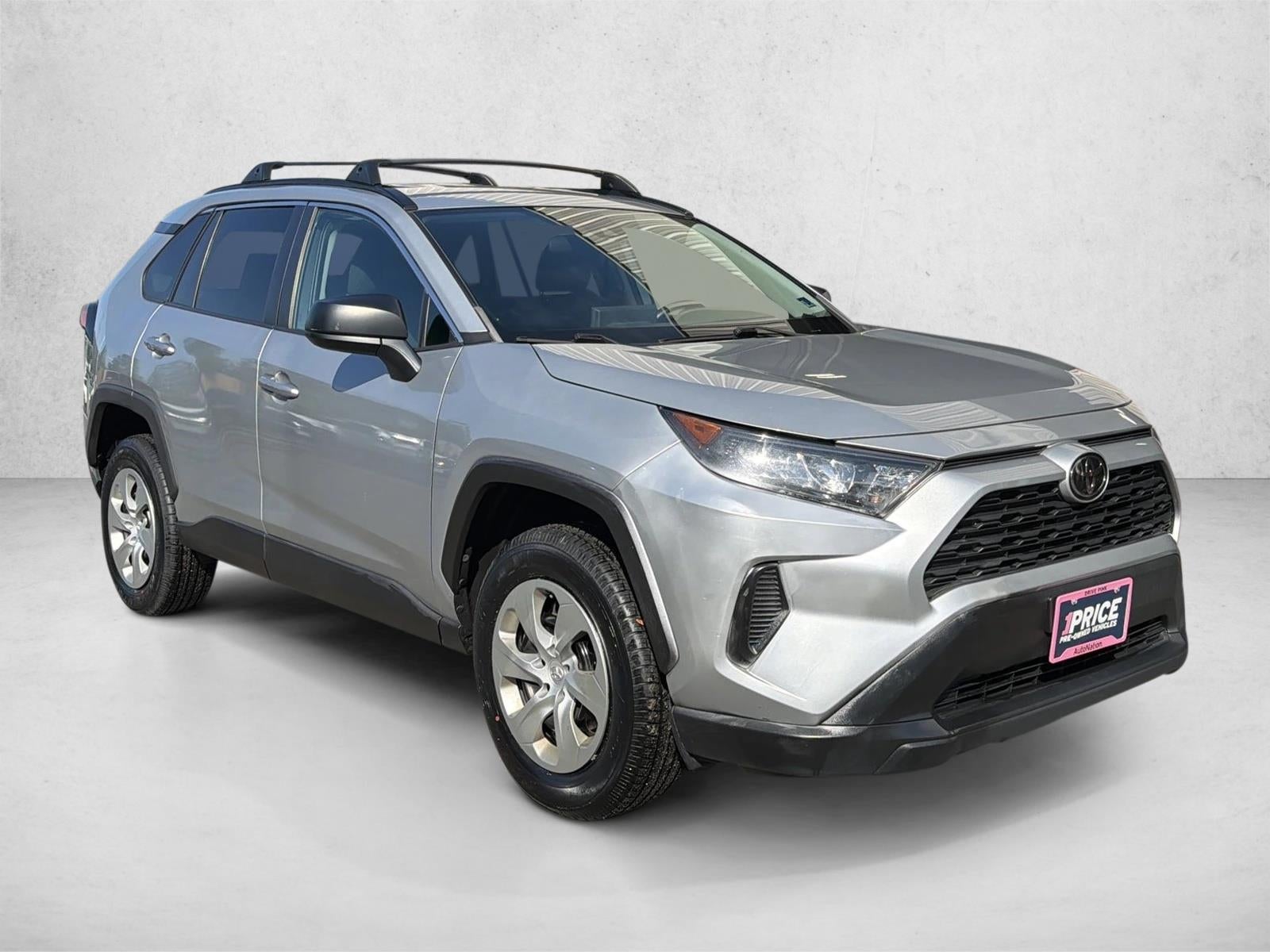 2020 Toyota RAV4 LE FWD (GS)