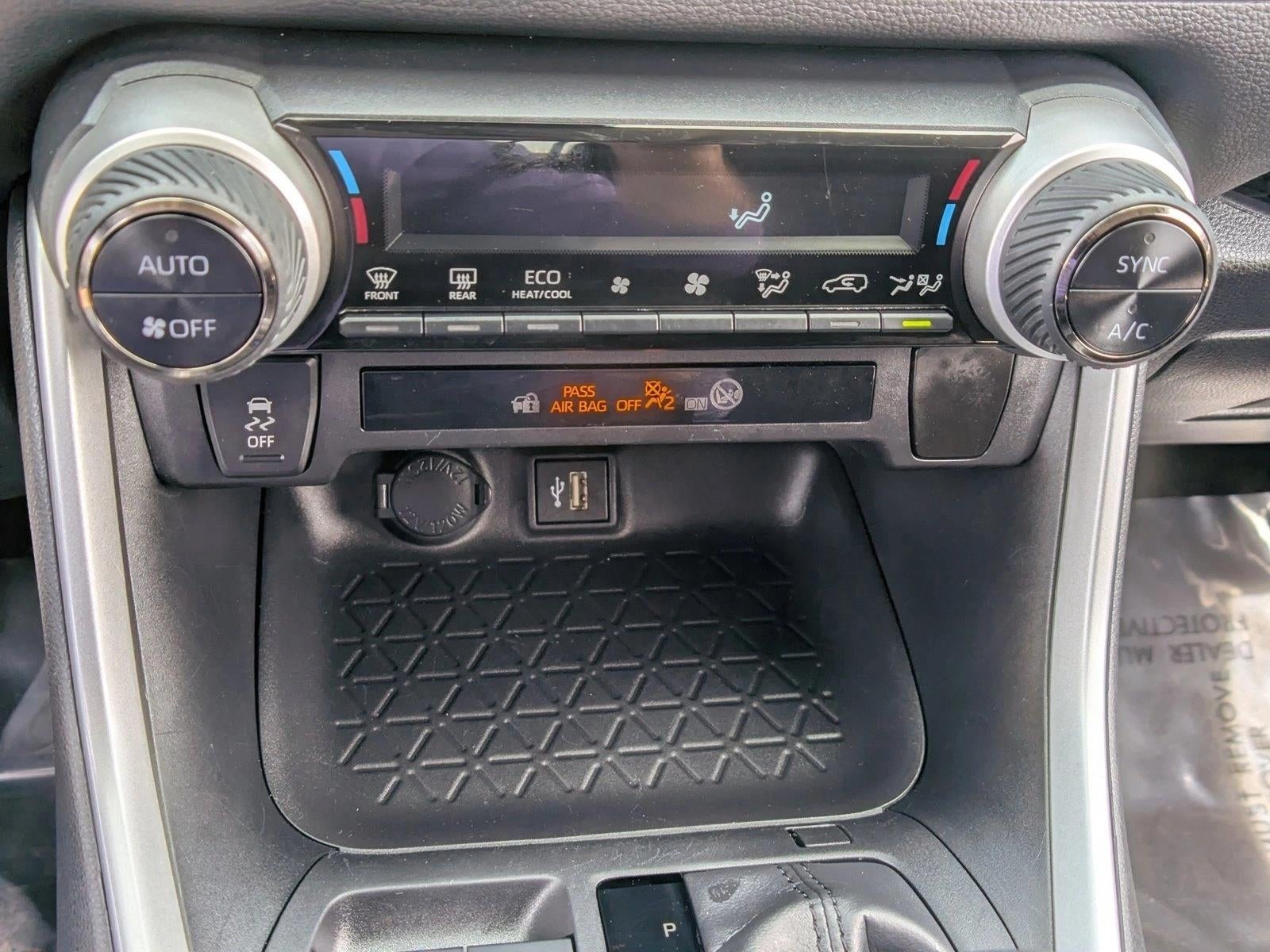 2025 Toyota RAV4 Hybrid LE AWD (Natl)