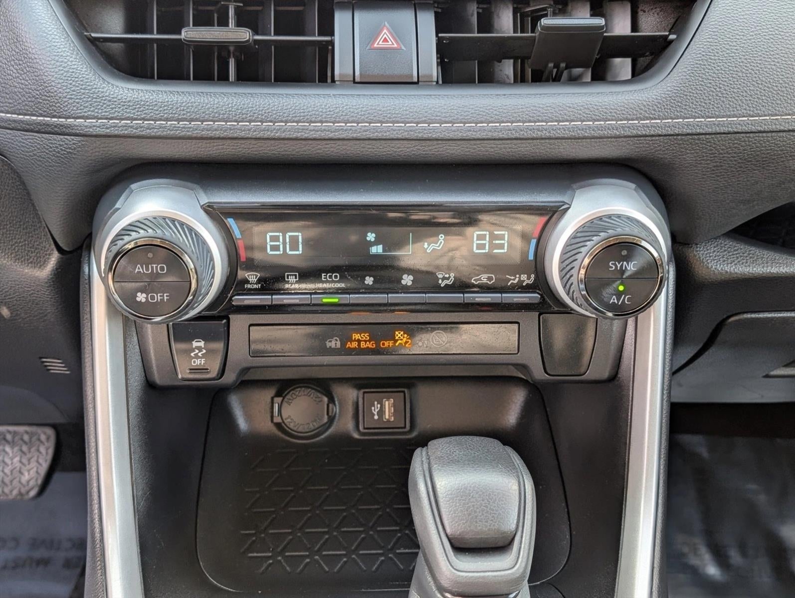 2025 Toyota RAV4 Hybrid LE AWD (Natl)