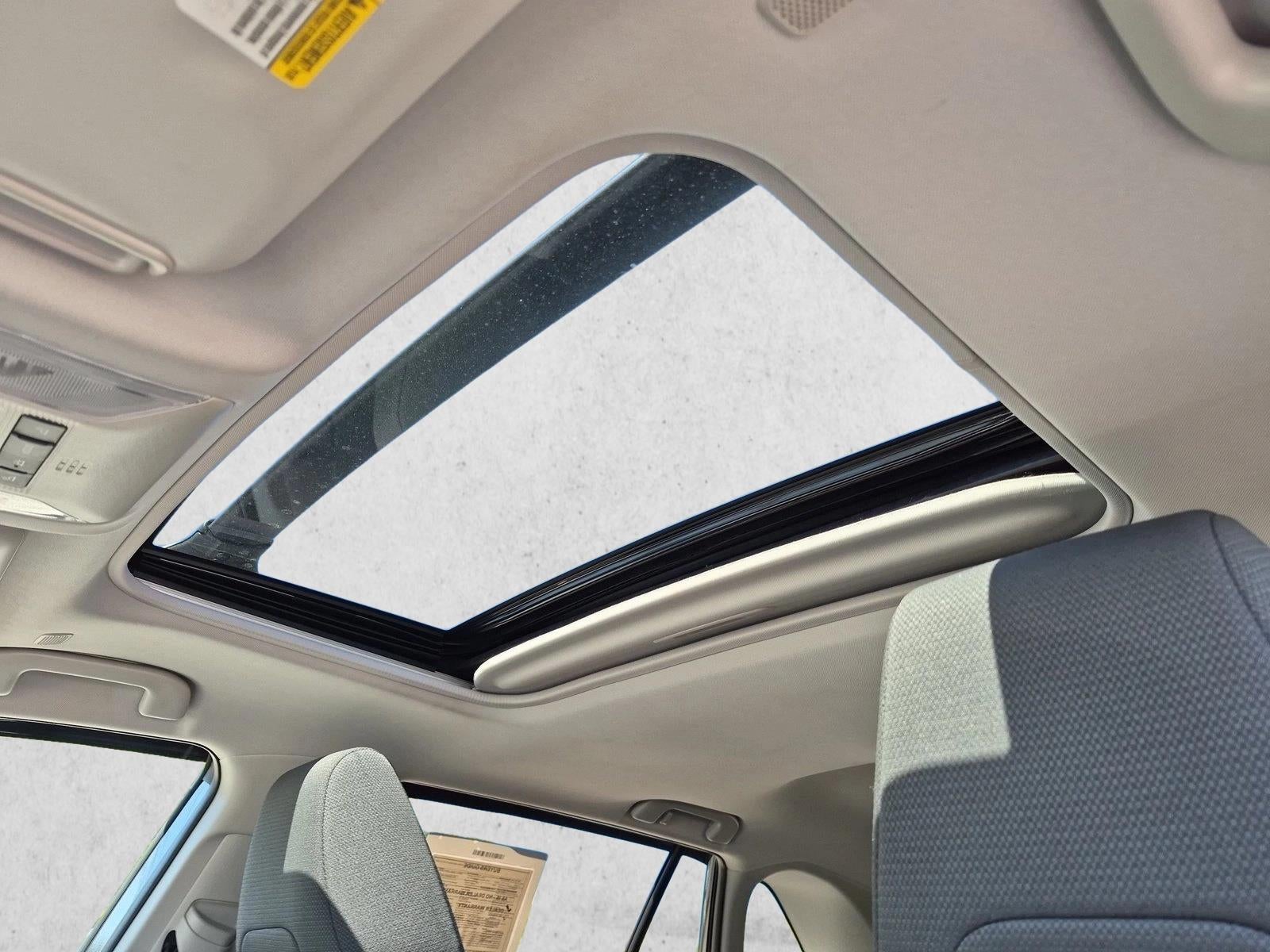 2025 Toyota RAV4 XLE AWD (Natl)