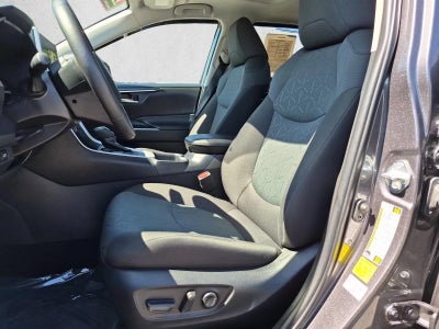 2025 Toyota RAV4 XLE AWD (Natl)