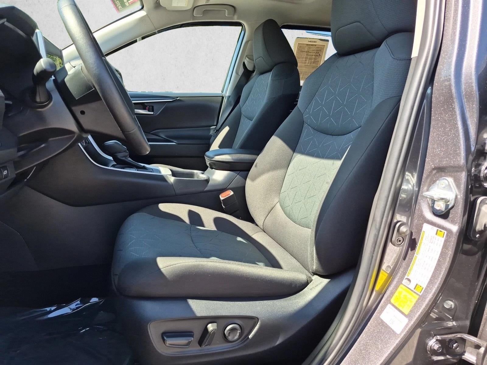 2025 Toyota RAV4 XLE AWD (Natl)