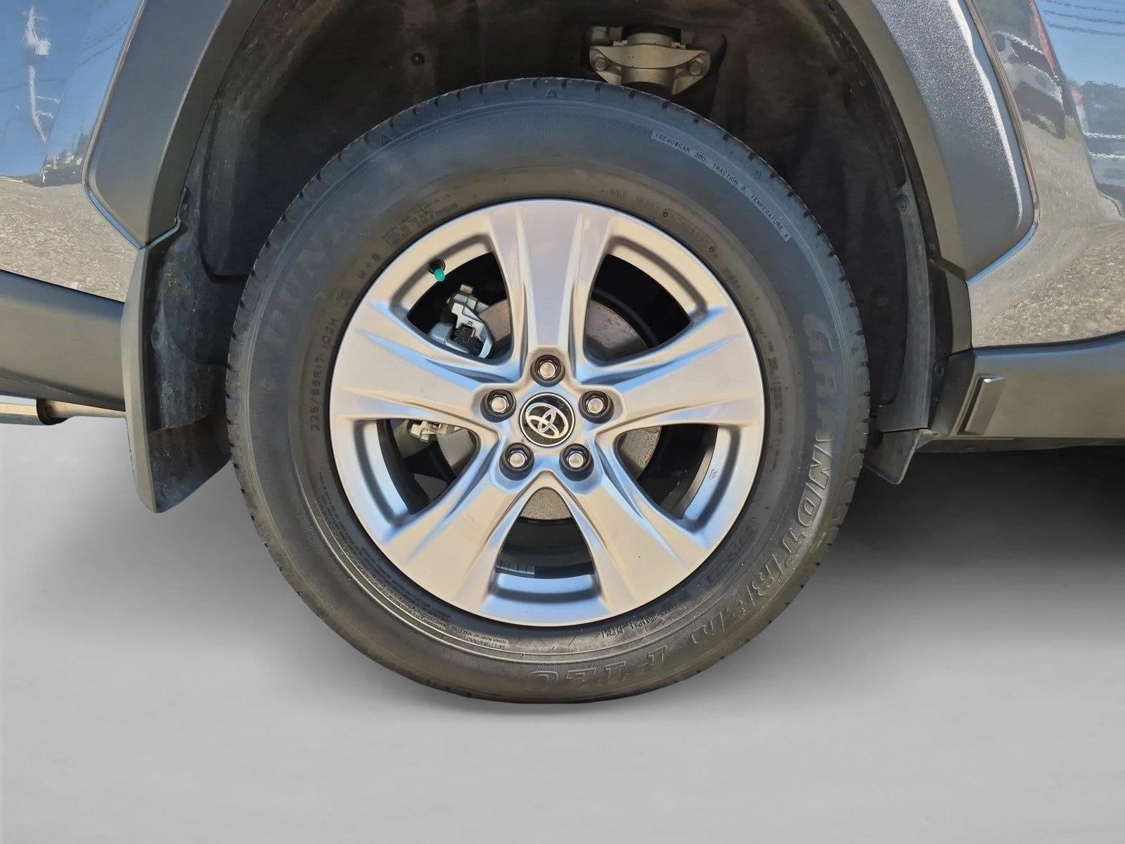 2025 Toyota RAV4 XLE AWD (Natl)