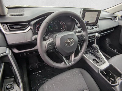 2025 Toyota RAV4 XLE AWD (Natl)