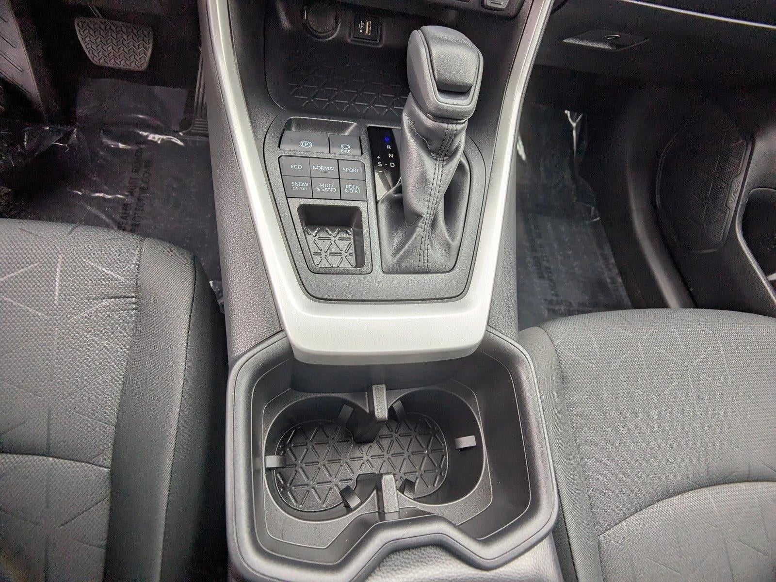 2025 Toyota RAV4 XLE AWD (Natl)