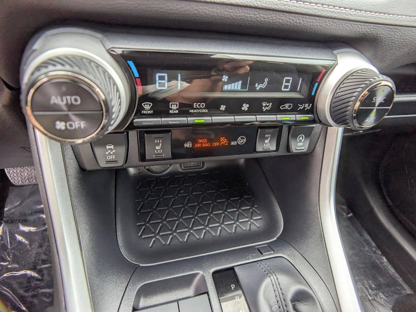 2025 Toyota RAV4 XLE AWD (Natl)