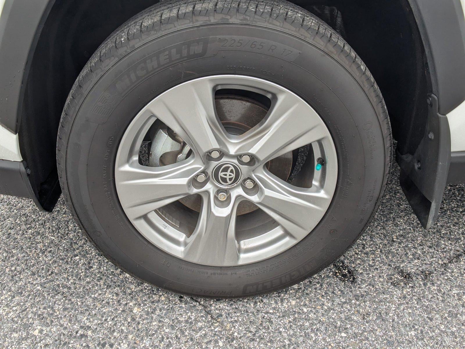 2025 Toyota RAV4 XLE AWD (Natl)