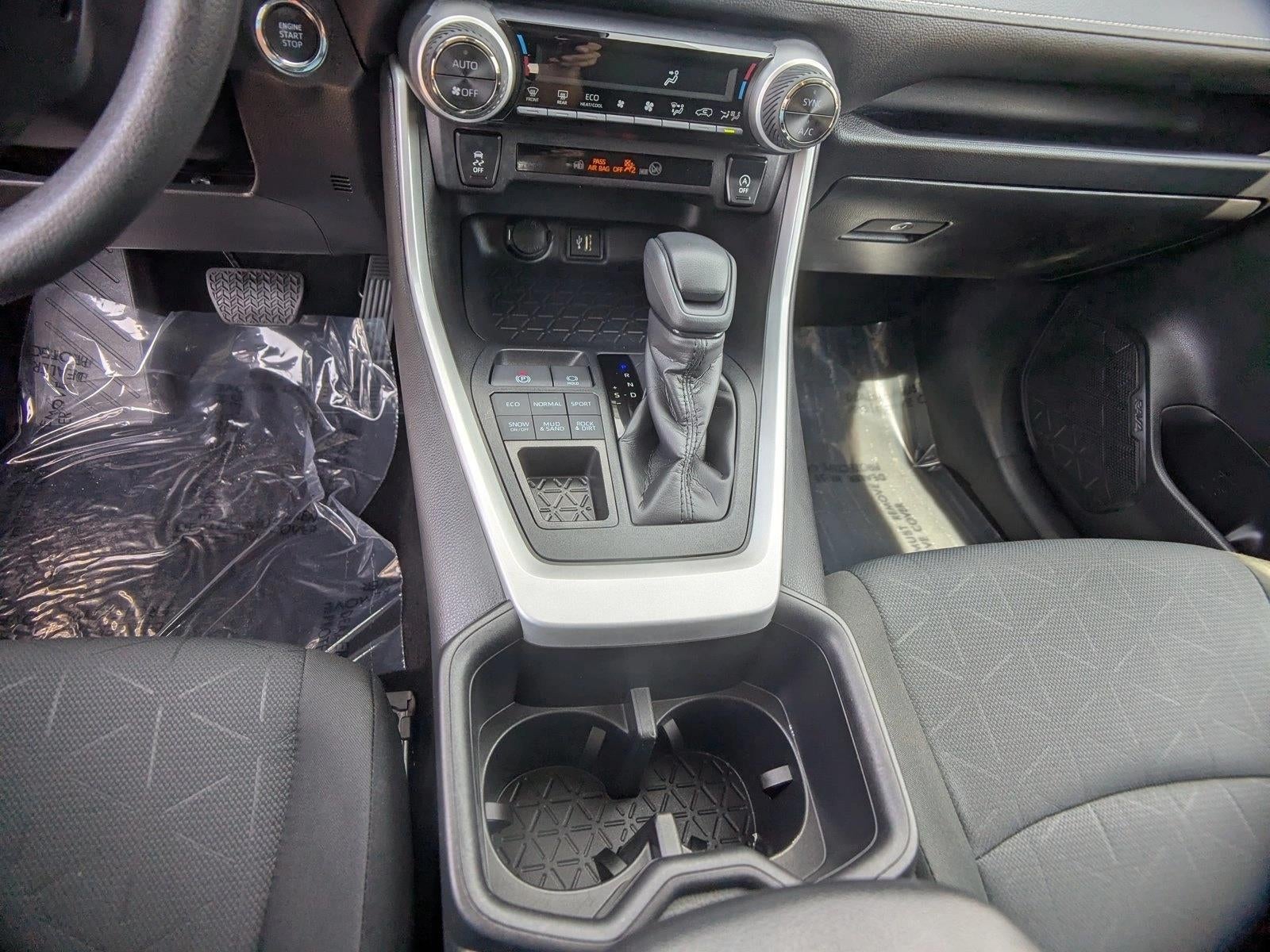 2025 Toyota RAV4 XLE AWD (Natl)