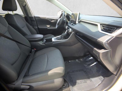 2025 Toyota RAV4 XLE AWD (Natl)