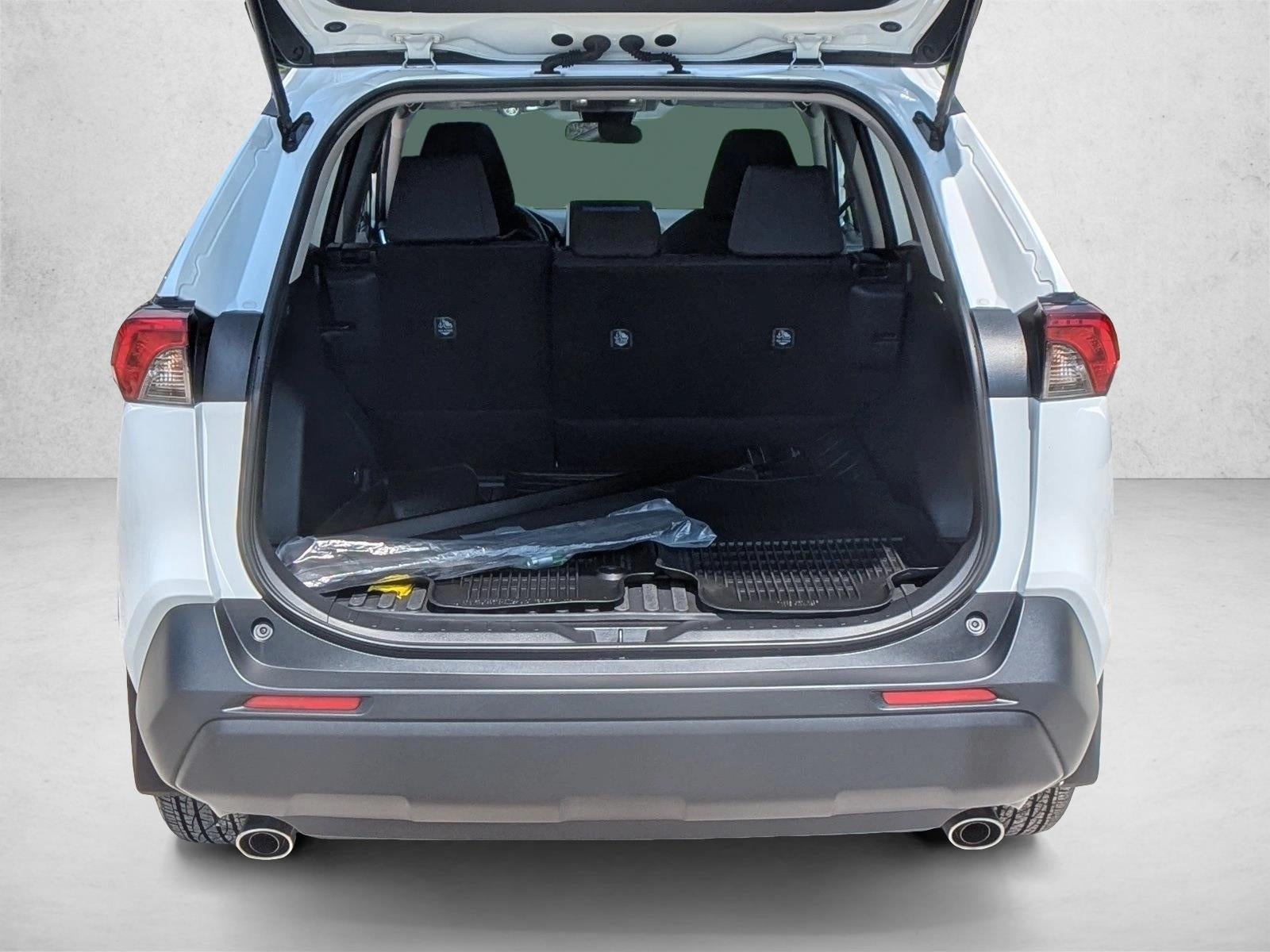 2025 Toyota RAV4 XLE AWD (Natl)