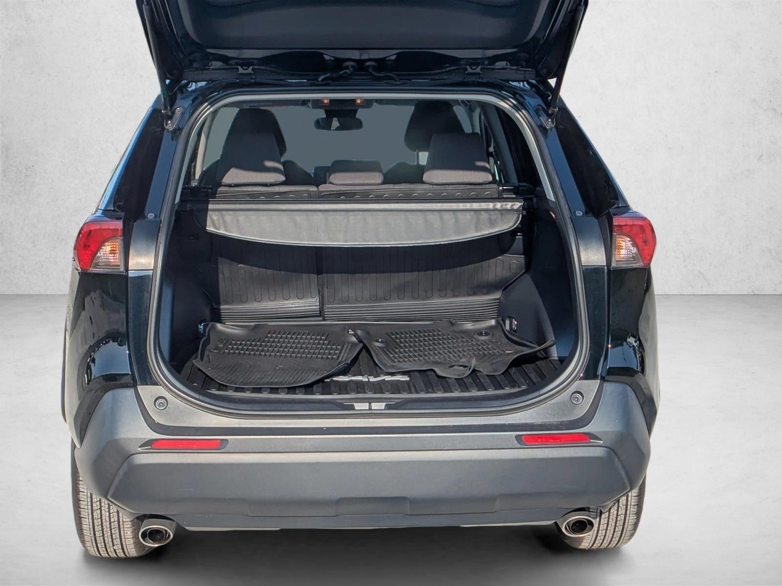 2021 Toyota RAV4 XLE AWD (Natl)