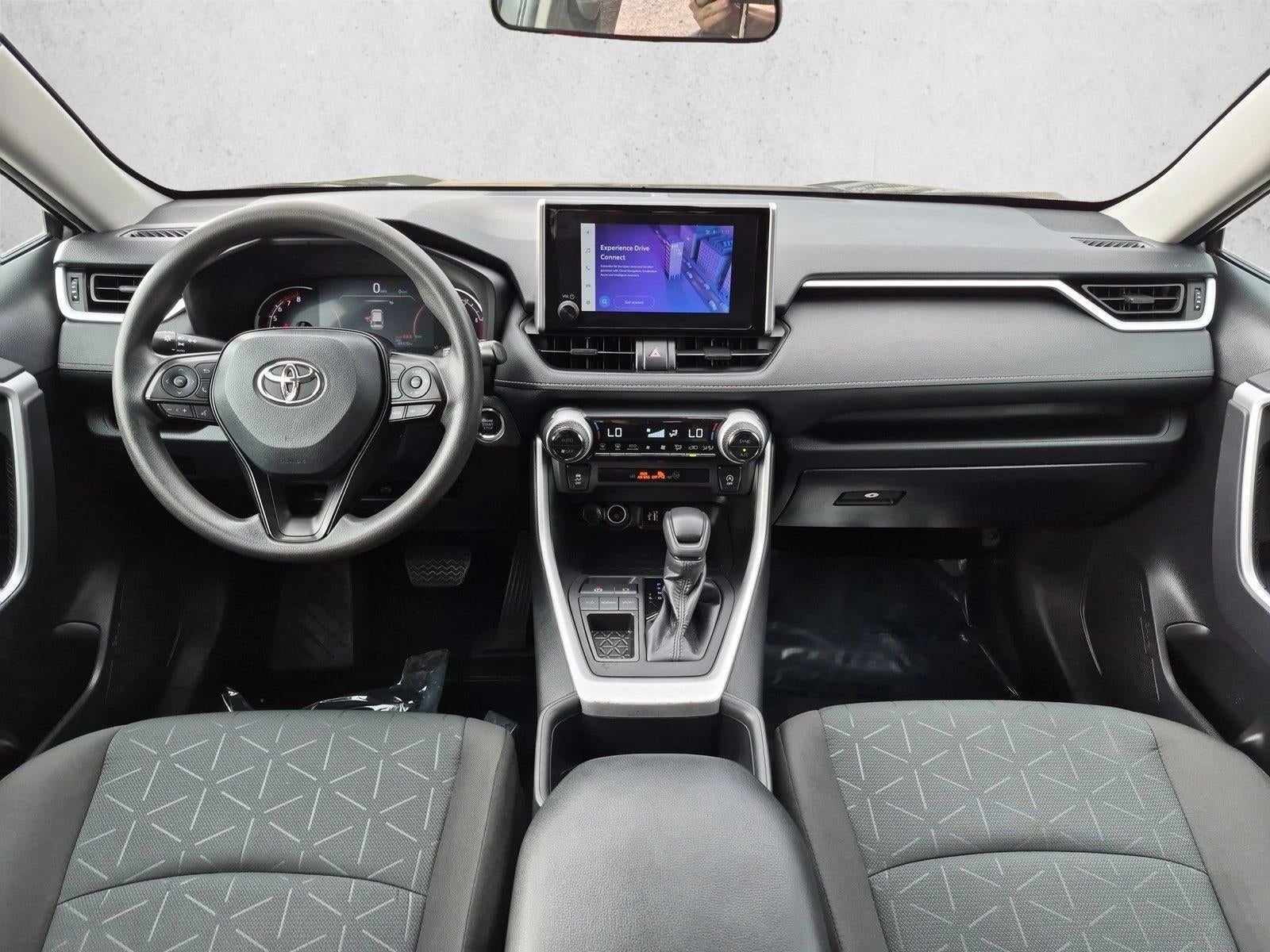 2024 Toyota RAV4 XLE FWD (GS)