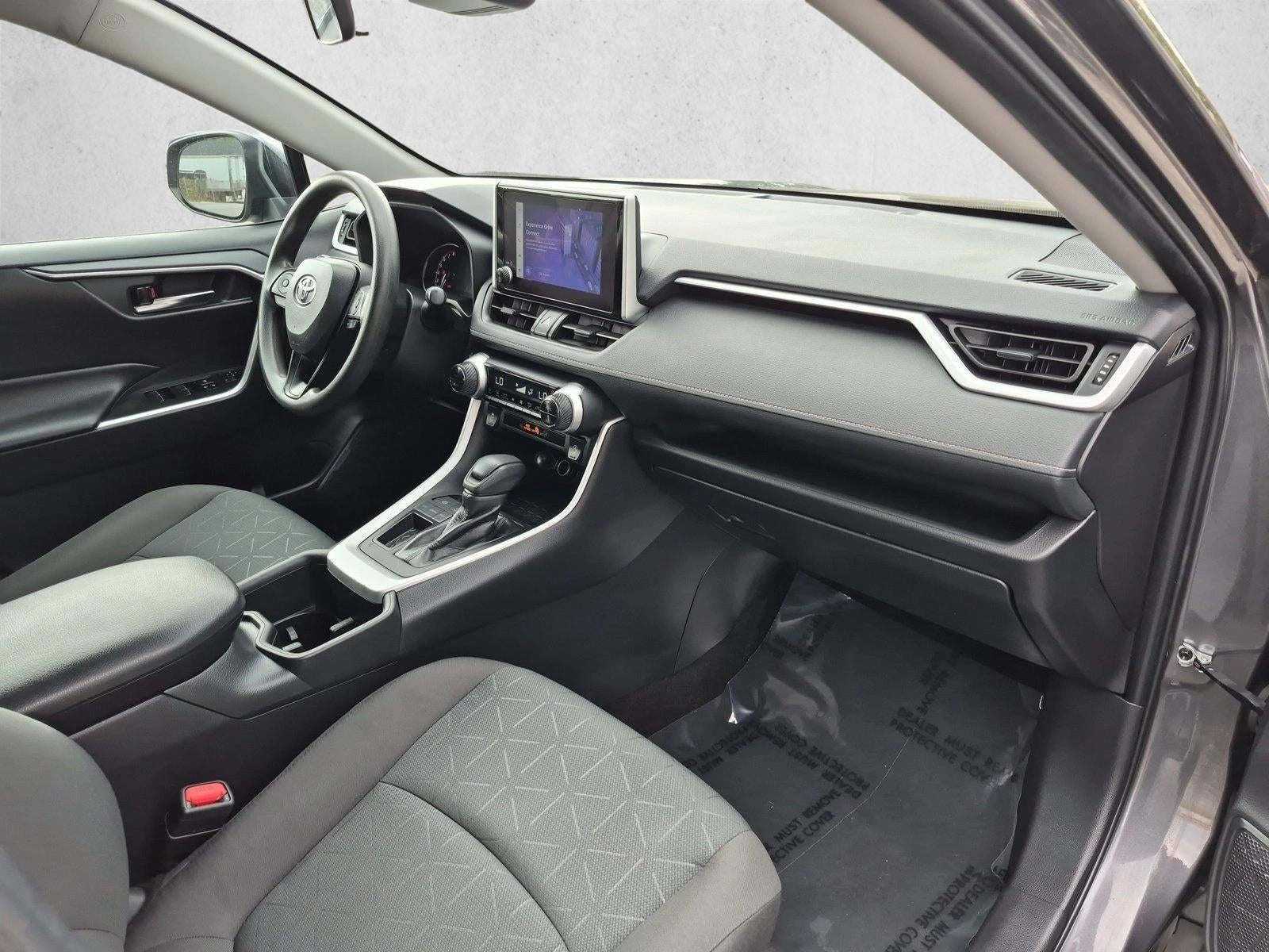 2024 Toyota RAV4 XLE FWD (GS)