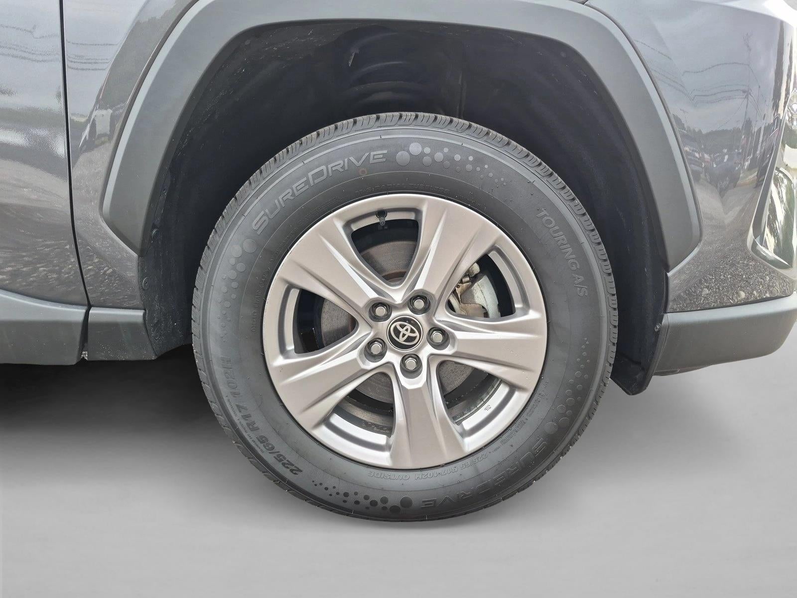 2024 Toyota RAV4 XLE FWD (GS)
