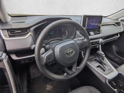 2024 Toyota RAV4 XLE FWD (GS)