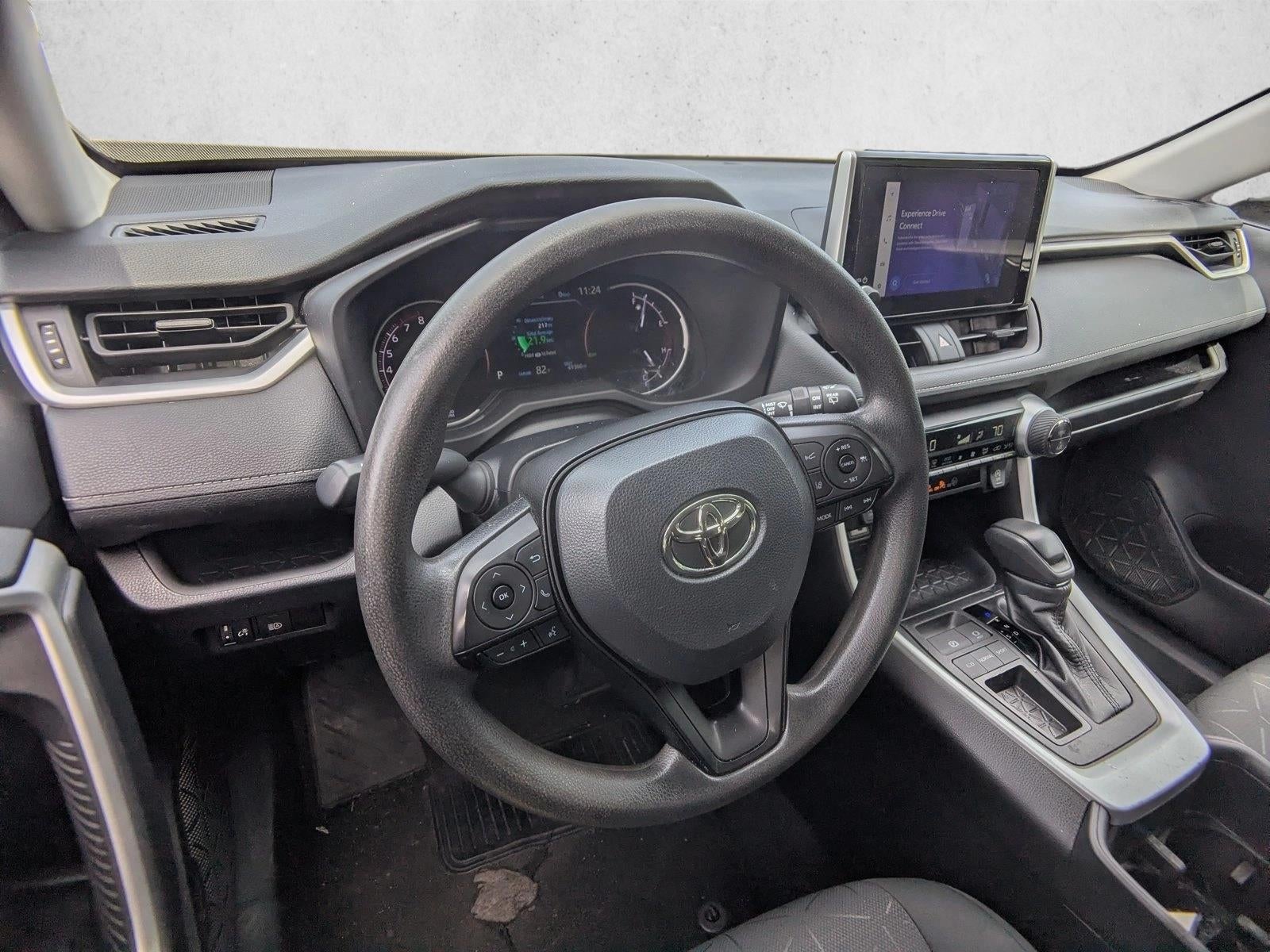 2024 Toyota RAV4 XLE FWD (GS)