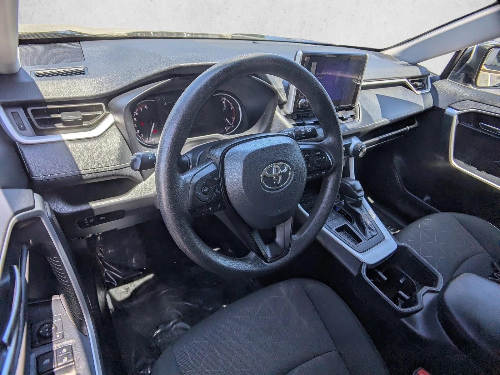 2024 Toyota RAV4 XLE FWD (GS)