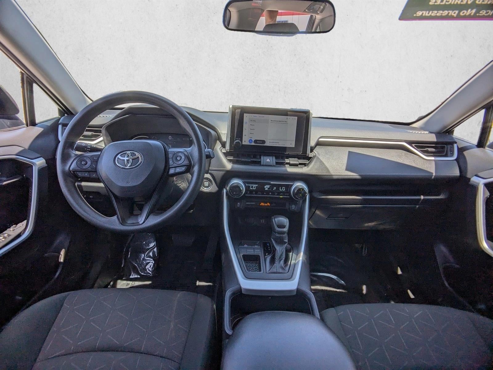 2024 Toyota RAV4 XLE FWD (GS)