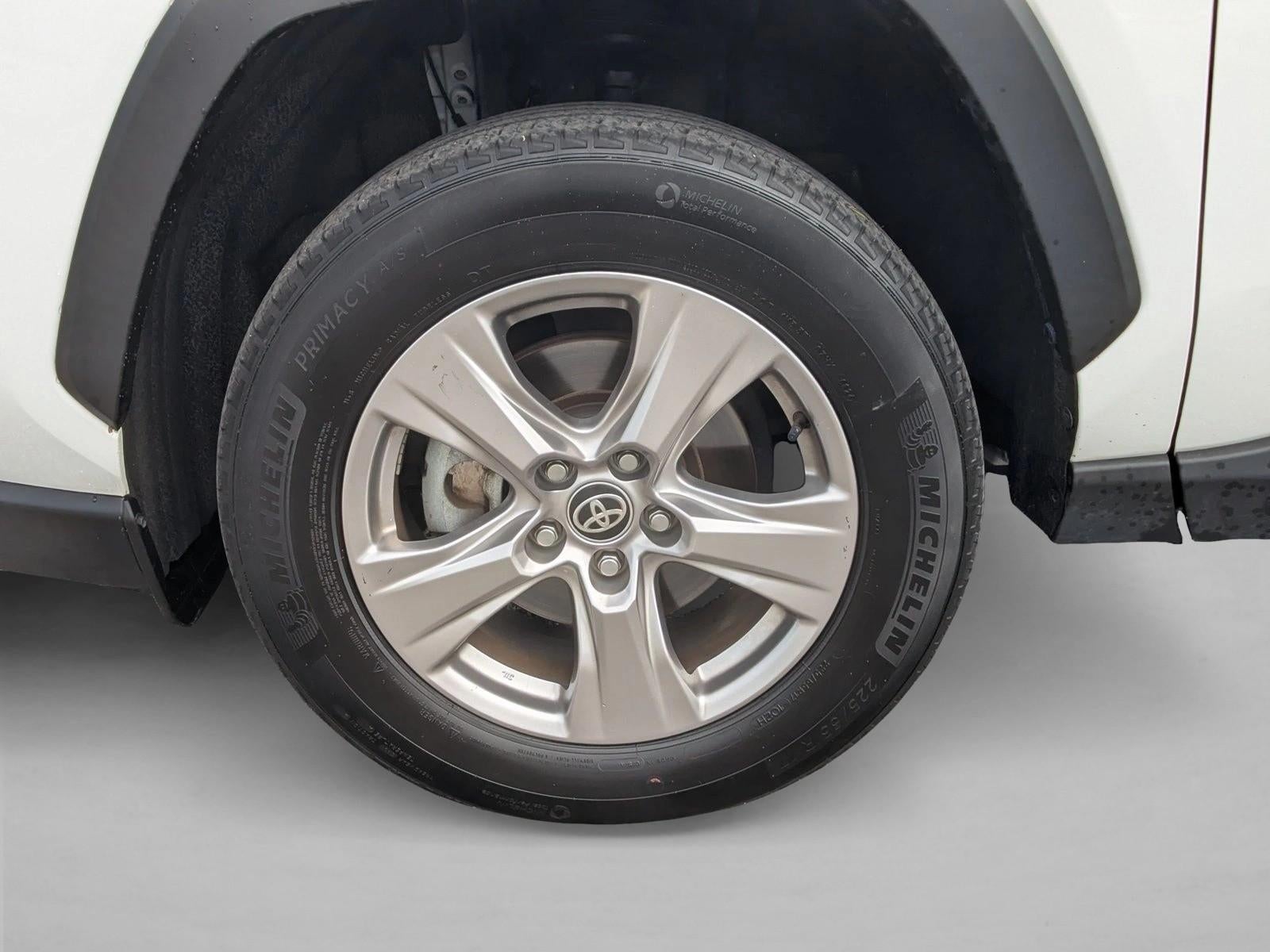 2024 Toyota RAV4 XLE FWD (GS)