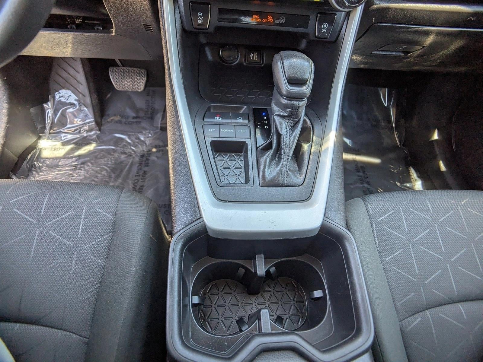 2024 Toyota RAV4 XLE FWD (GS)