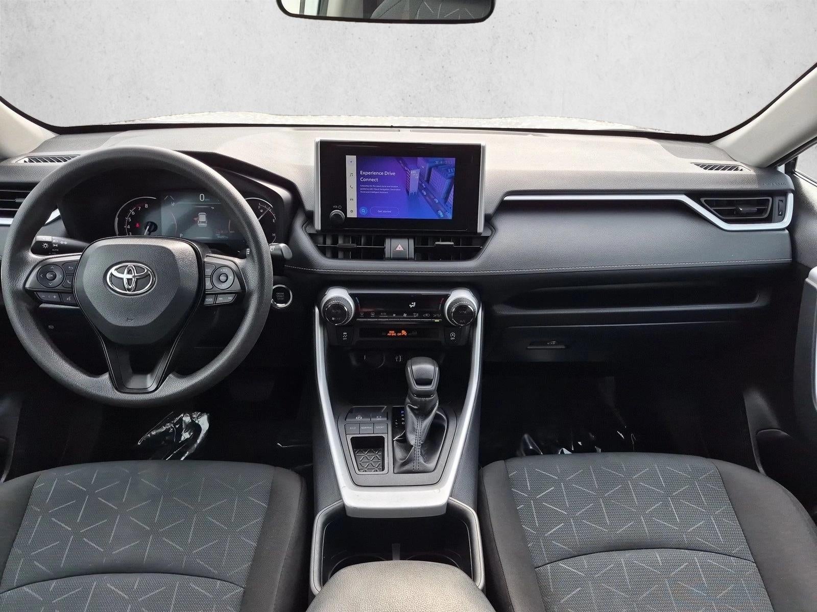 2025 Toyota RAV4 XLE FWD (GS)