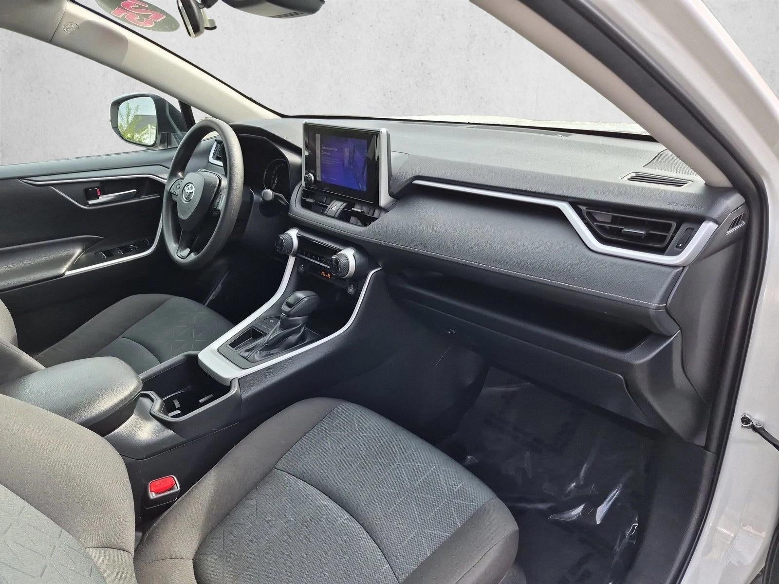 2025 Toyota RAV4 XLE FWD (GS)