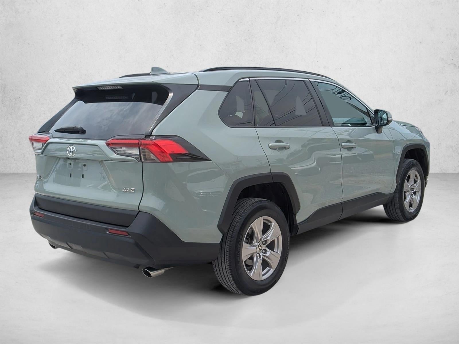 2023 Toyota RAV4 XLE FWD (GS)