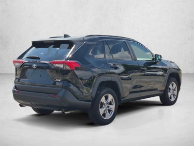2023 Toyota RAV4 XLE FWD (GS)